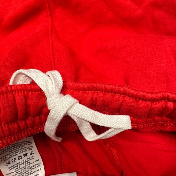 Nike Club Shorts Mens Large Red Fleece Sportswear + Pockets Activewear Comfy - Picture 3 of 7
